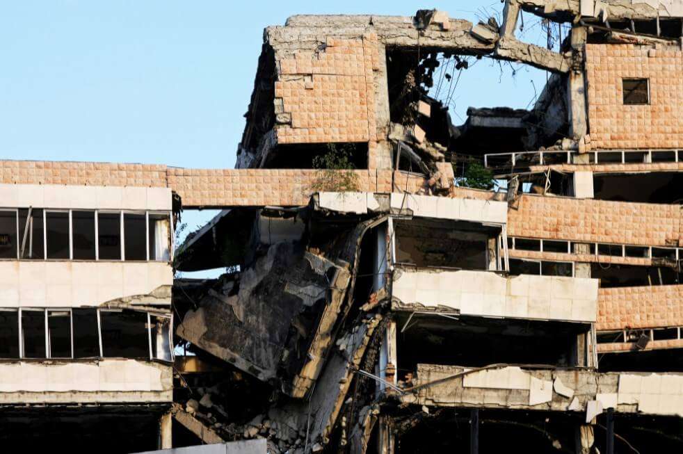 Should we Design Earthquake-Resistant Buildings in Australia?